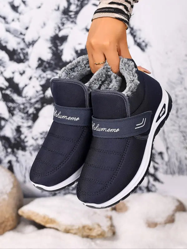 AIRA™ - Women's Fleece-Lined Slip-On Snow Boots